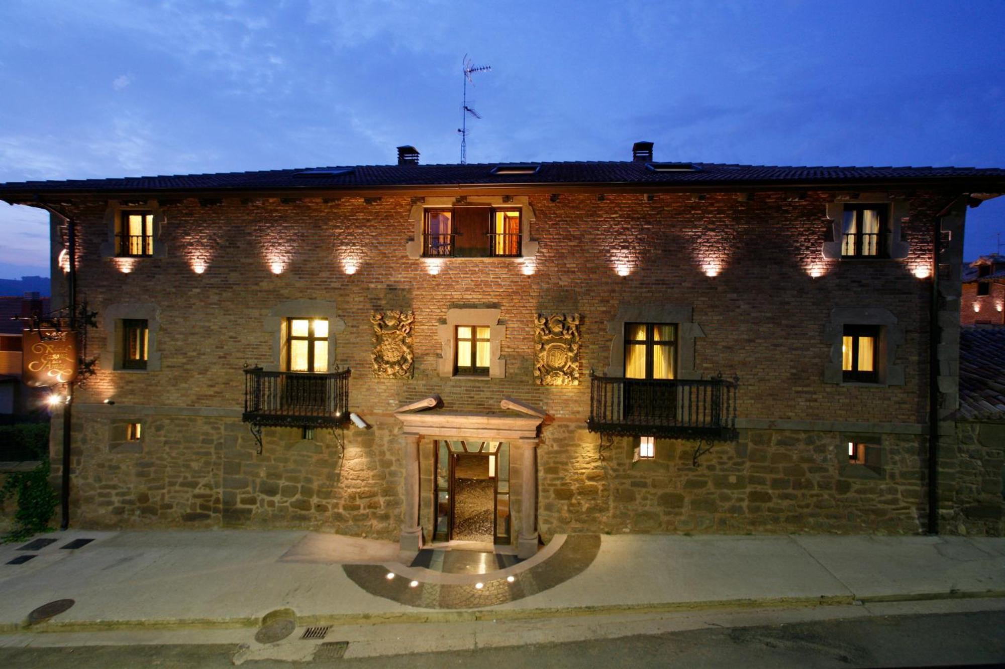 Hotel Boutique Real Casona De Las Amas Azofra Exteriör bild