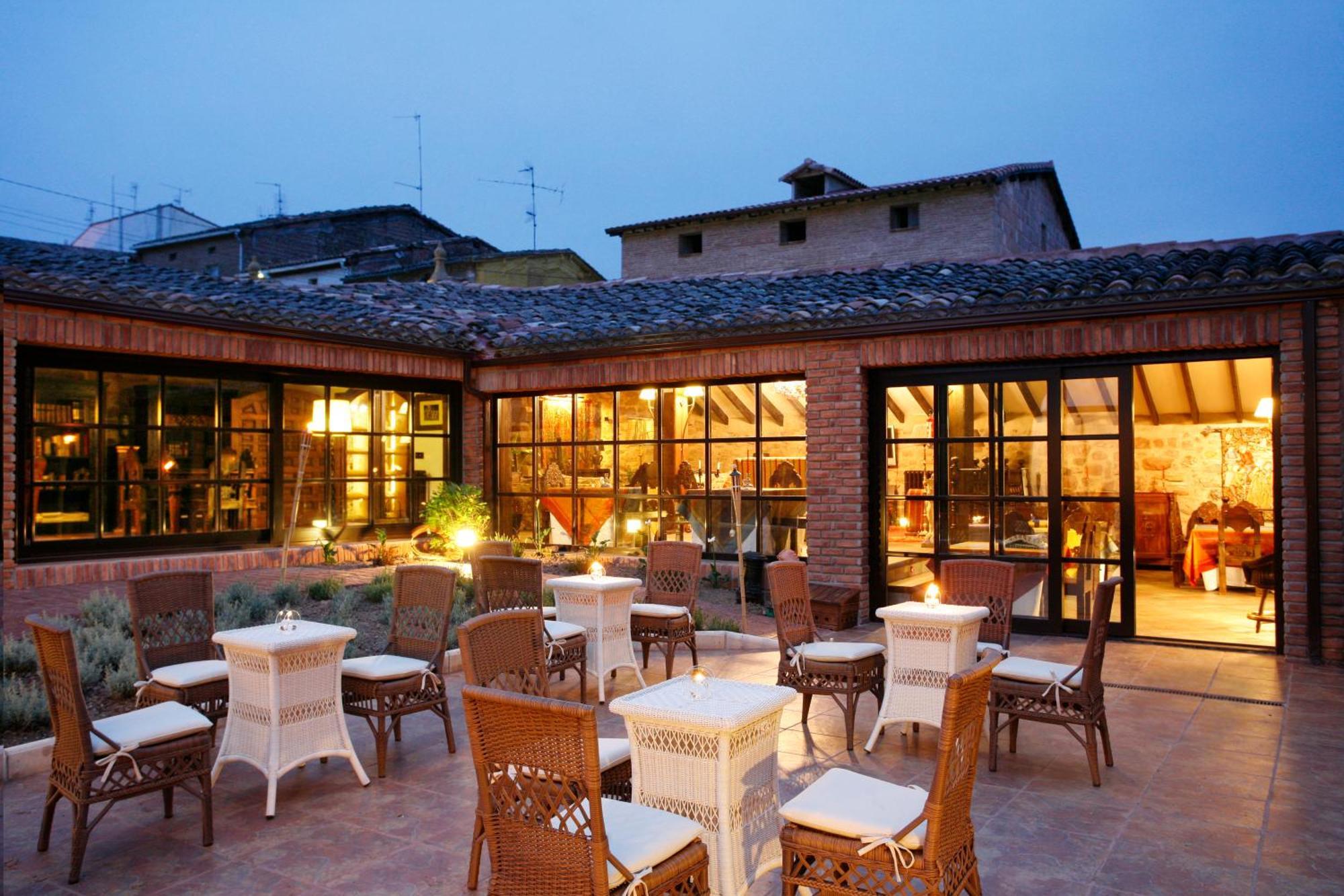 Hotel Boutique Real Casona De Las Amas Azofra Exteriör bild