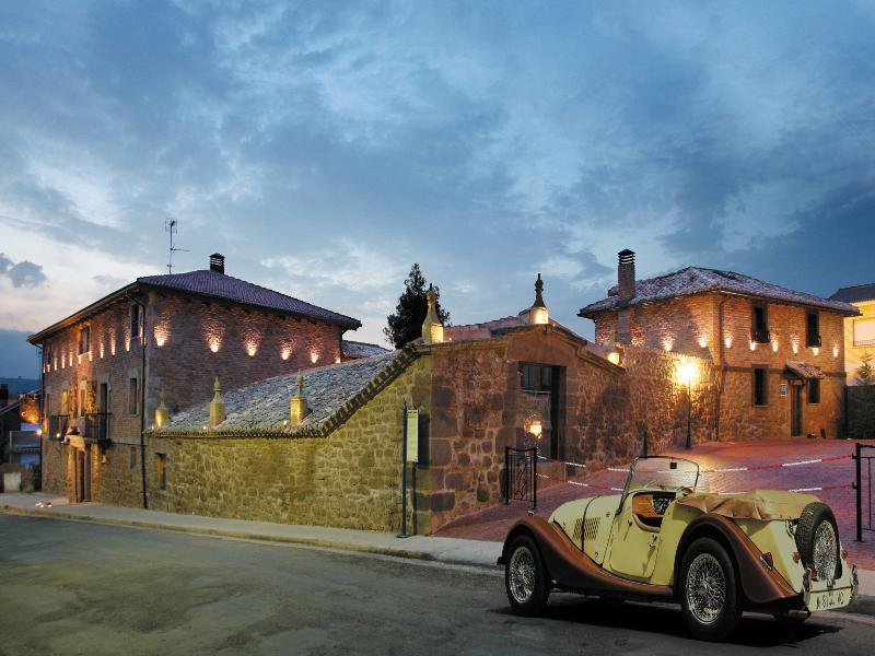 Hotel Boutique Real Casona De Las Amas Azofra Exteriör bild