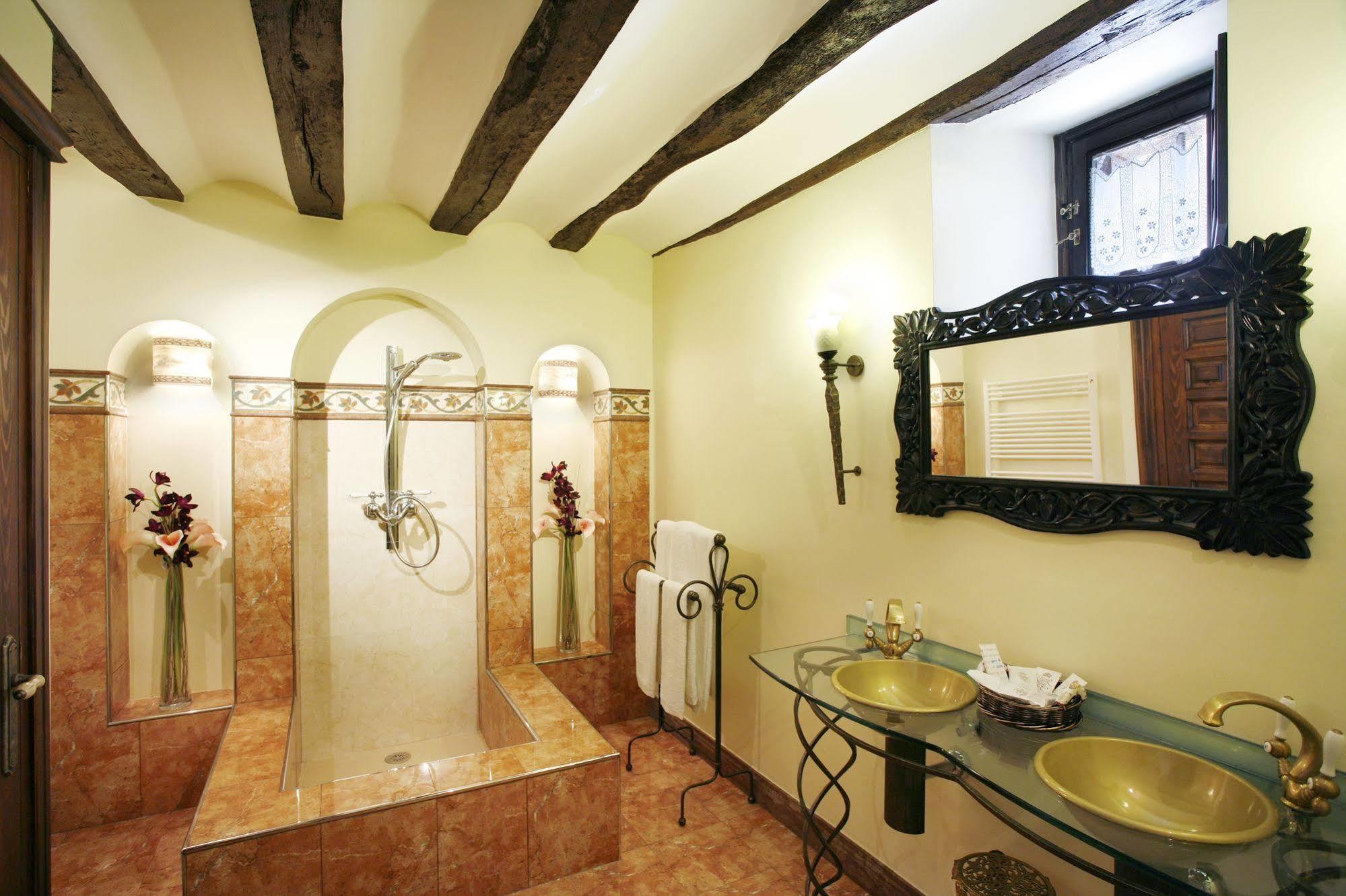 Hotel Boutique Real Casona De Las Amas Azofra Rum bild