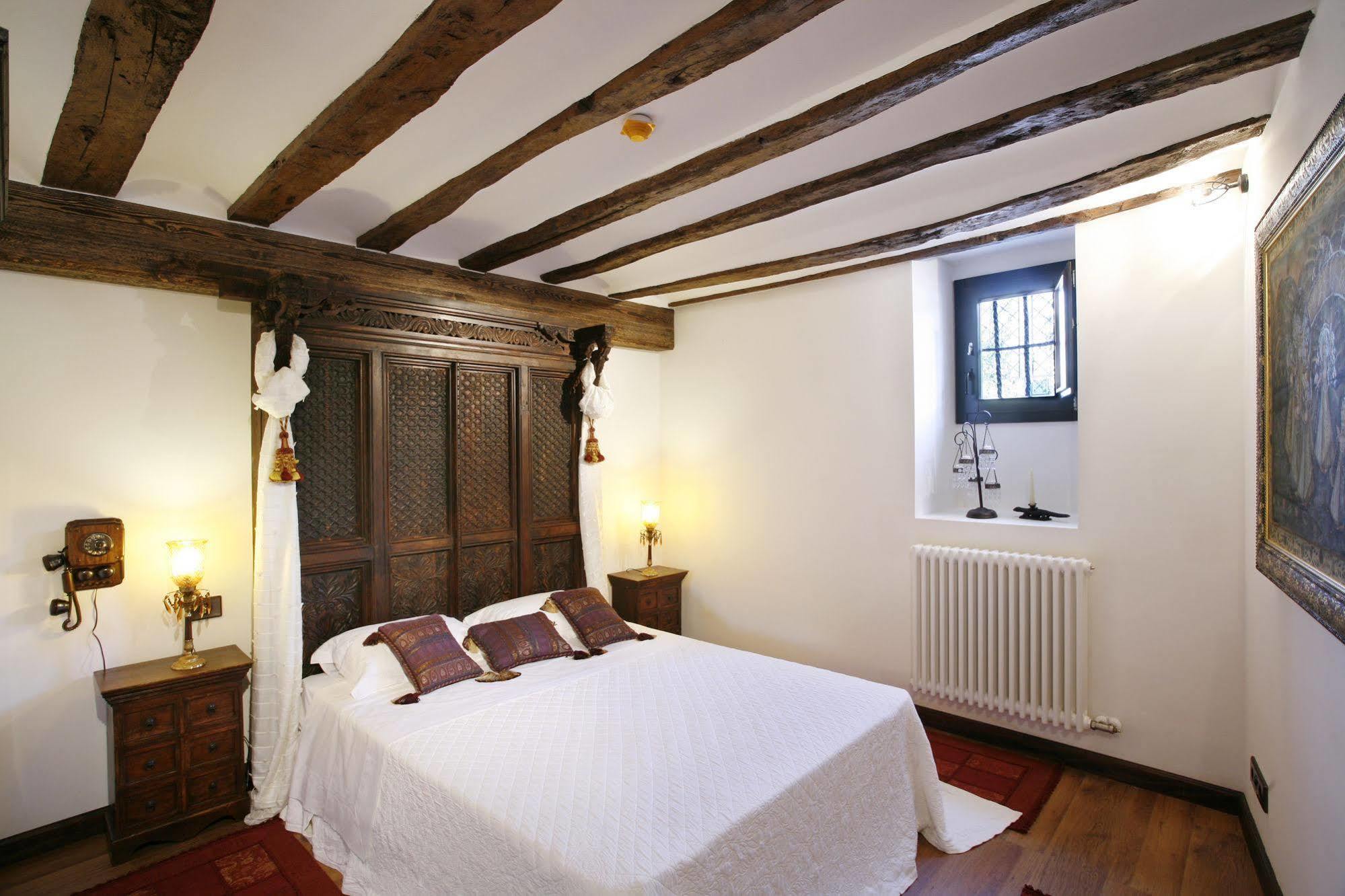 Hotel Boutique Real Casona De Las Amas Azofra Rum bild