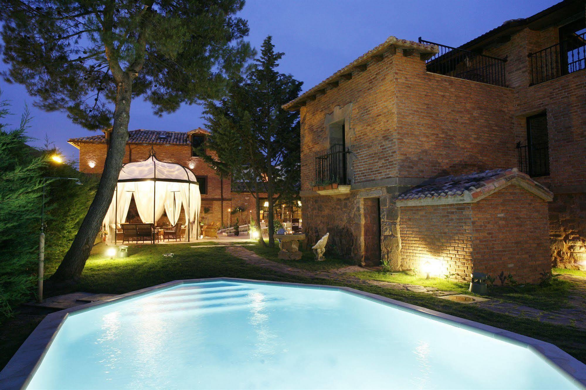 Hotel Boutique Real Casona De Las Amas Azofra Exteriör bild